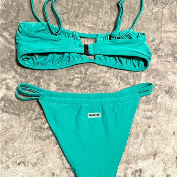 Blackbough Paige Top + Paige Bottom in Emerald - Picture 8 of 10